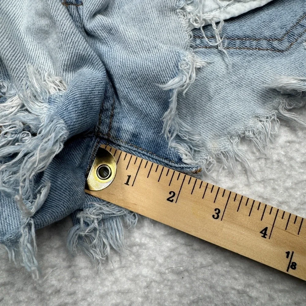 Aeropostale Shorts Blue Denim Vintage High Rise Shorty Distressed‎ Size 2